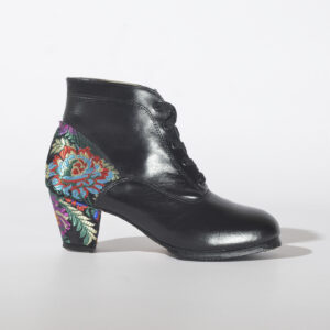 Mod. 185 Botina - SATIN MICROBORDADO NEGRO